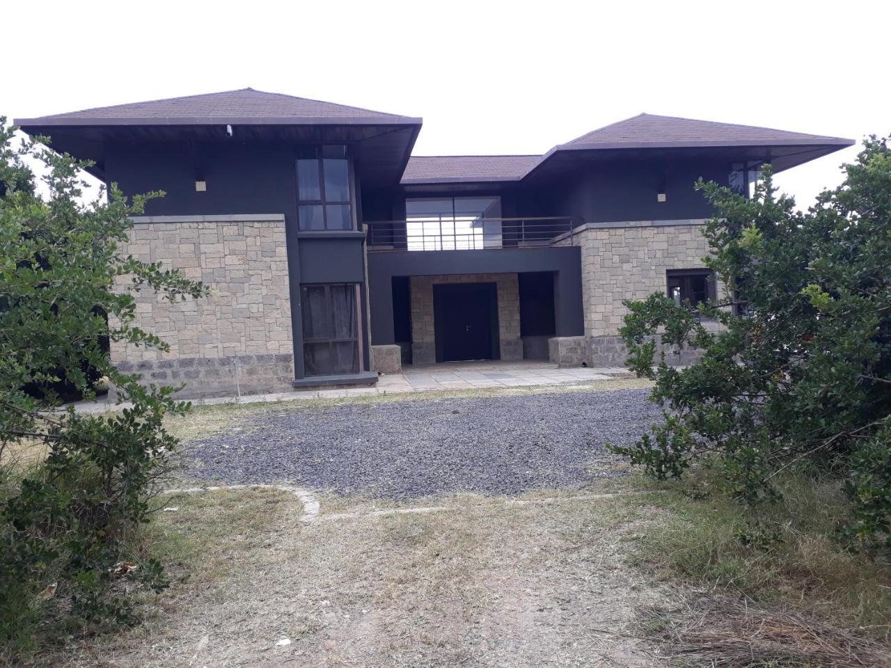 Ol Pejeta Holiday Villas Nanyuki Exterior photo